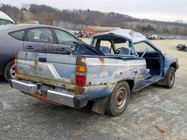 JT4RN56S1F0147984 - 1985 TOYOTA PICKUP XTR BLUE photo 4