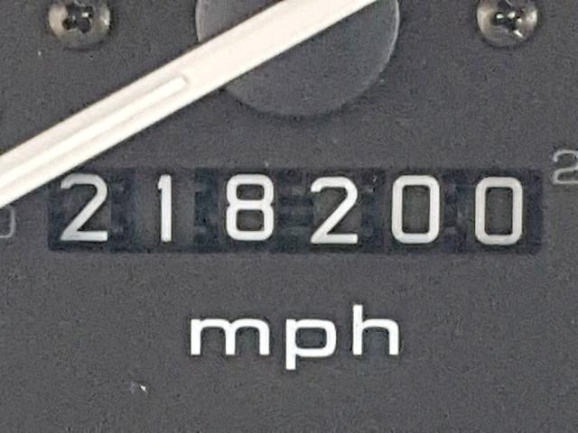 2HGEJ6615YH552723 - 2000 HONDA CIVIC BASE SILVER photo 8