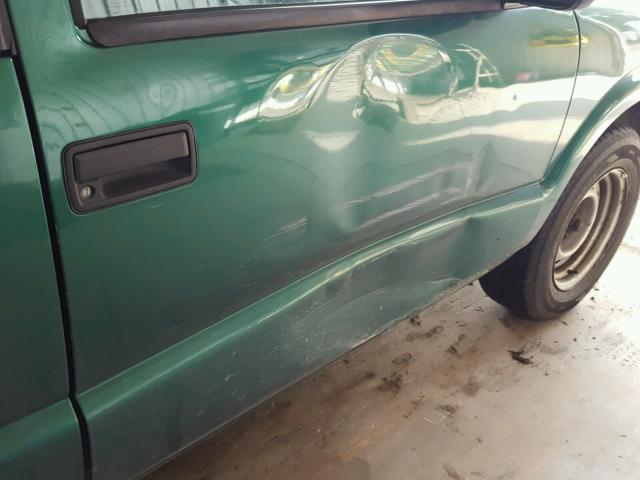 1GTCS1952Y8240837 - 2000 GMC SONOMA GREEN photo 9