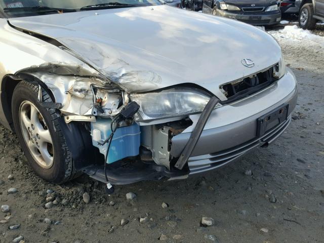 JT8BF28G0X5072218 - 1999 LEXUS ES 300 SILVER photo 9