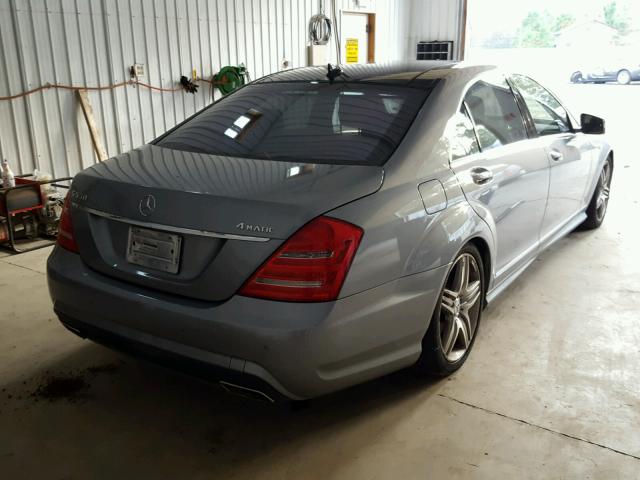 WDDNG9EBXDA511687 - 2013 MERCEDES-BENZ S550 GRAY photo 4