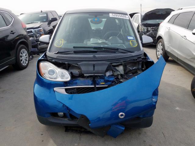 WMEEJ31X19K303582 - 2009 SMART FORTWO BLUE photo 9