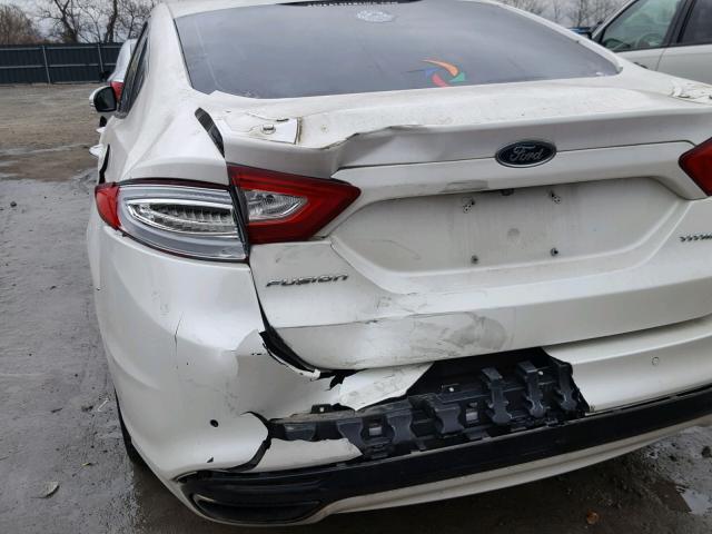 3FA6P0K91DR105742 - 2013 FORD FUSION TIT WHITE photo 9