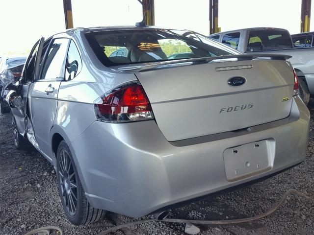 1FAHP3GN6AW176704 - 2010 FORD FOCUS SES WHITE photo 3