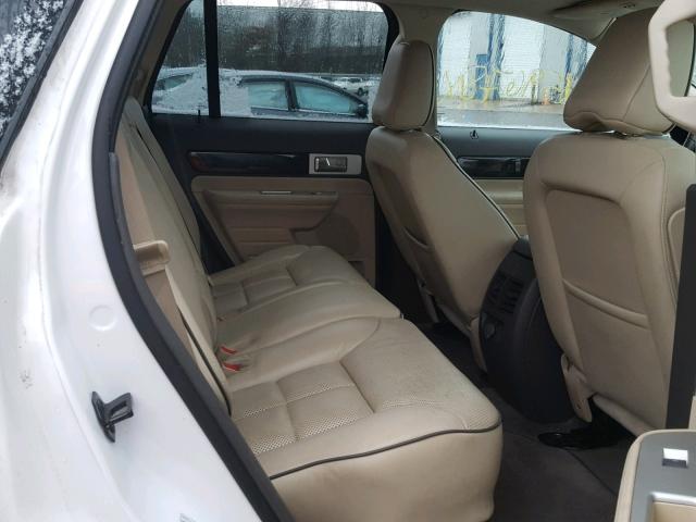 2LMDU88C29BJ08571 - 2009 LINCOLN MKX WHITE photo 6