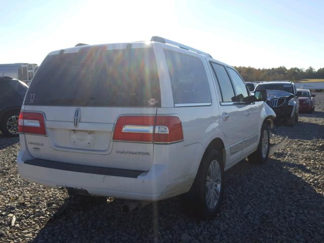 5LMJJ2J57BEJ07987 - 2011 LINCOLN NAVIGATOR Ақ фото 4