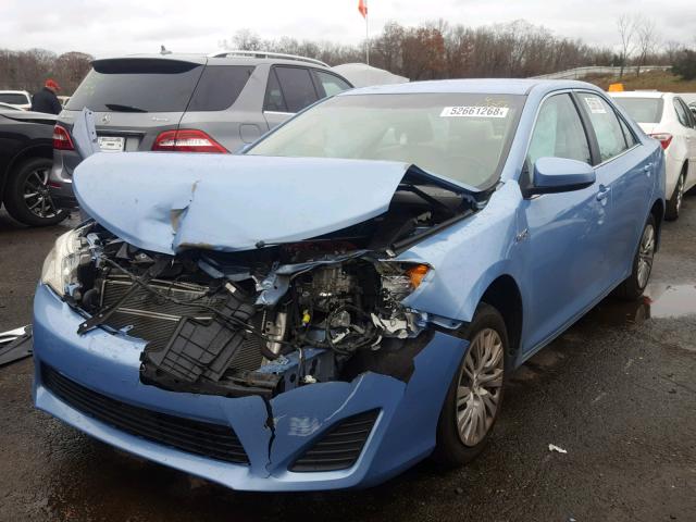 4T1BD1FK0CU035948 - 2012 TOYOTA CAMRY HYBR BLUE photo 2