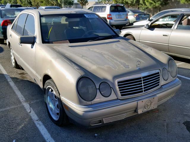 WDBJF25F5WA477469 - 1998 MERCEDES-BENZ E 300TD GRAY photo 1