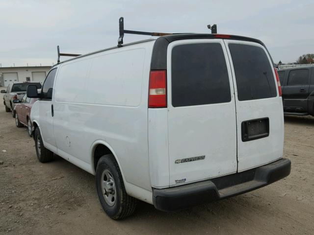 1GCFG15XX71138344 - 2007 CHEVROLET EXPRESS G1 WHITE photo 3