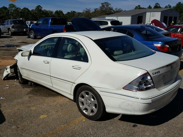 WDBRF61J15A677672 - 2005 MERCEDES-BENZ C 240 WHITE photo 3