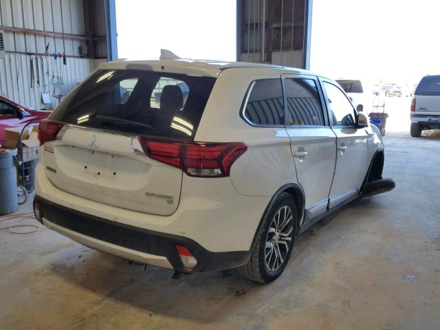 JA4AD3A37HZ033680 - 2017 MITSUBISHI OUTLANDER WHITE photo 4