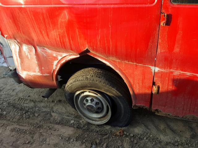 1GTHG35R2Y1153380 - 2000 GMC SAVANA G35 RED photo 9