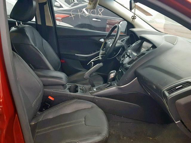 1FADP3J28DL158823 - 2013 FORD FOCUS TITA RED photo 5