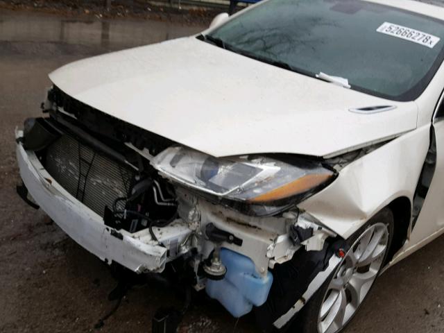 2G4GV5GVXD9249914 - 2013 BUICK REGAL GS თეთრი ფოტო 9