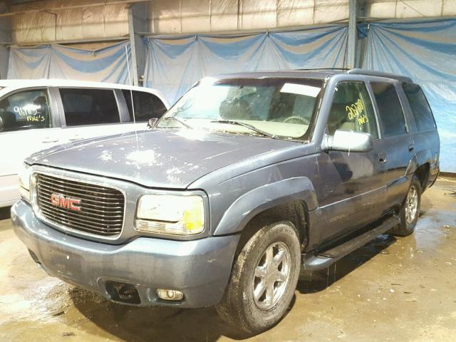 1GKEK13R2XR910954 - 1999 GMC DENALI GRAY photo 2