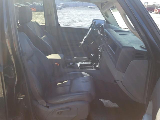 1J8HH48K66C167410 - 2006 JEEP COMMANDER BLACK photo 5