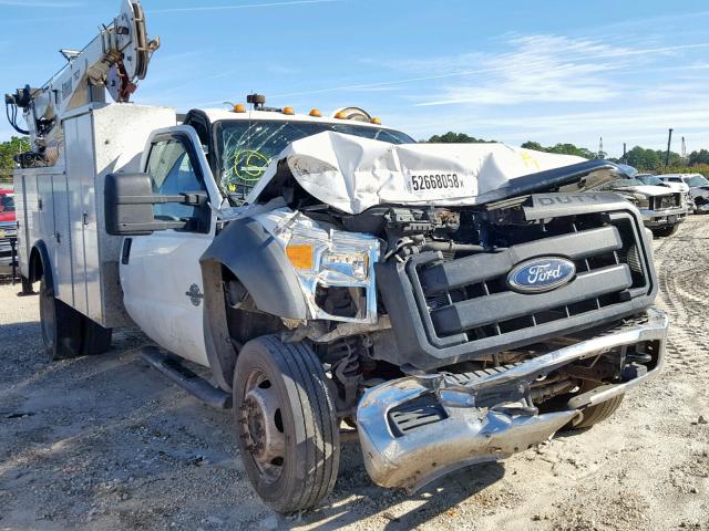 1FDUF5HT0BEB32608 - 2011 FORD F550 SUPER WHITE photo 1