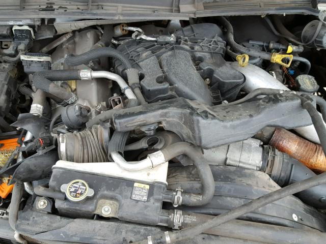 1FDUF5HT0BEB32608 - 2011 FORD F550 SUPER WHITE photo 7