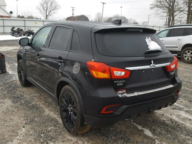 JA4AR3AU4JU008992 - 2018 MITSUBISHI OUTLANDER BLACK photo 3