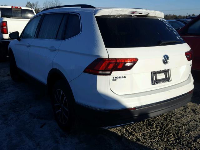 3VV3B7AX7JM034089 - 2018 VOLKSWAGEN TIGUAN SE WHITE photo 3