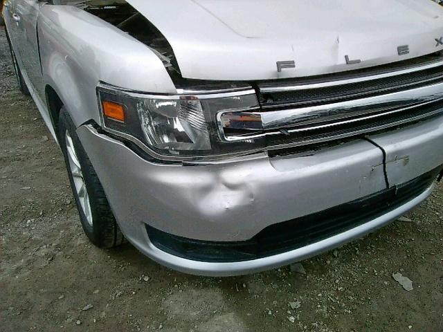 2FMGK5B86DBD26992 - 2013 FORD FLEX SE SILVER photo 9