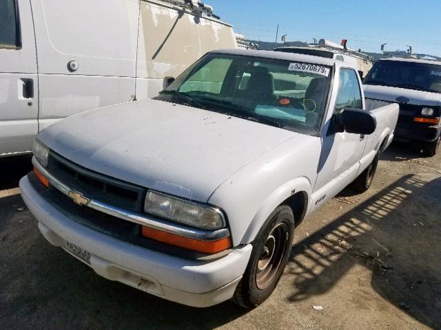 1GCCS14W5Y8196185 - 2000 CHEVROLET S TRUCK S1 WHITE photo 2