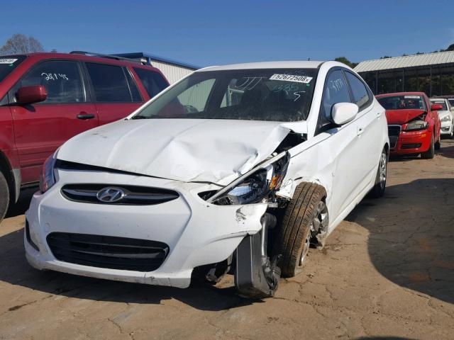 KMHCT4AE2HU241385 - 2017 HYUNDAI ACCENT SE WHITE photo 2