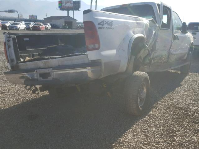 1FTSW31F52EB00340 - 2002 FORD F350 SRW S WHITE photo 4