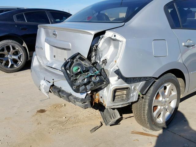 3N1AB61E28L626422 - 2008 NISSAN SENTRA 2.0 SILVER photo 9