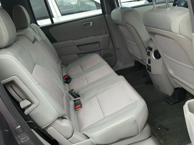 5FNYF4H36FB054288 - 2015 HONDA PILOT SE GRAY photo 6