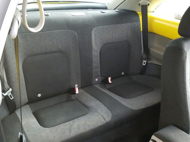 3VWCB21C52M459159 - 2002 VOLKSWAGEN NEW BEETLE 黄色 照片 6