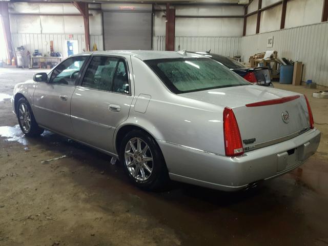 1G6KD5EYXAU129370 - 2010 CADILLAC DTS LUXURY SILVER photo 3