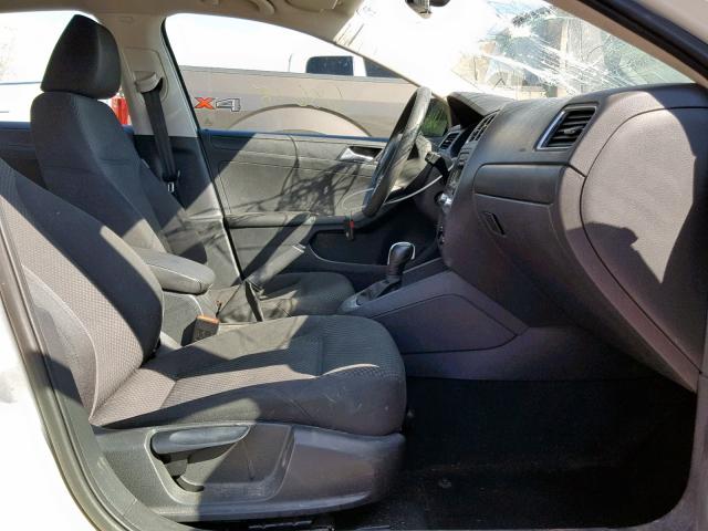 3VW2K7AJXEM289943 - 2014 VOLKSWAGEN JETTA BASE 白色 照片 5