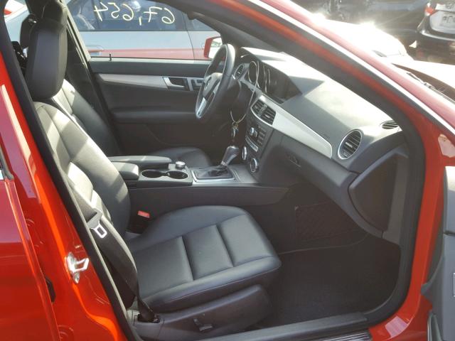 WDDGF4HB8CR223189 - 2012 MERCEDES-BENZ C 250 RED photo 5