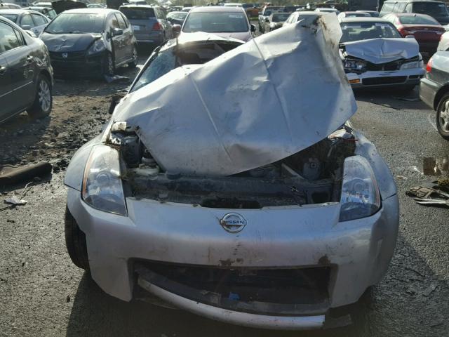 JN1AZ34D95M601645 - 2005 NISSAN 350Z COUPE SILVER photo 10