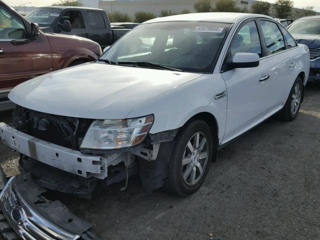 1FAHP24W58G184191 - 2008 FORD TAURUS SEL WHITE photo 2