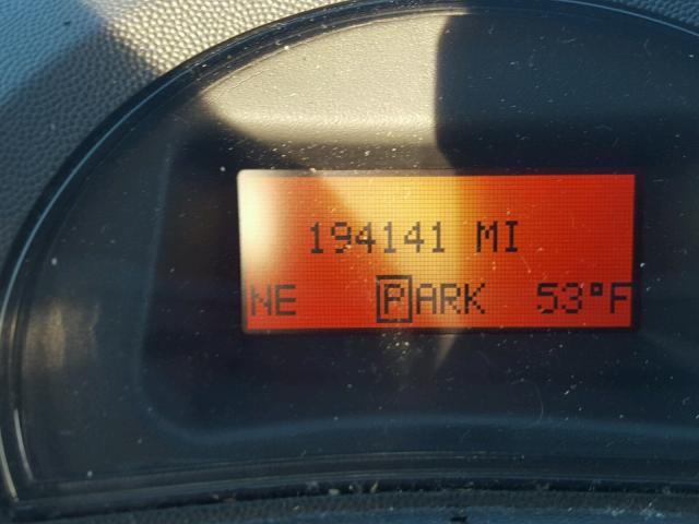 2G2WR554061202802 - 2006 PONTIAC GRAND PRIX SILVER photo 8