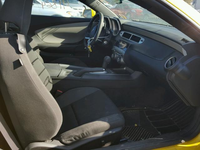 2G1FA1E39E9170511 - 2014 CHEVROLET CAMARO LS YELLOW photo 5