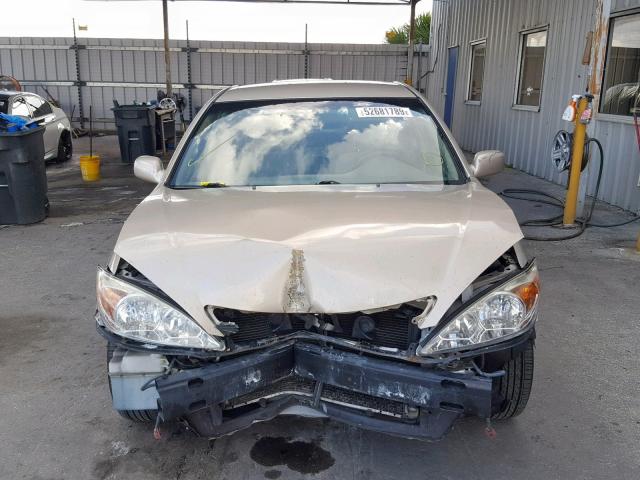 4T1BE32K14U822116 - 2004 TOYOTA CAMRY LE GOLD photo 9