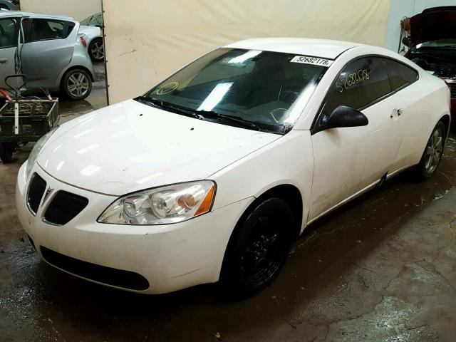 1G2ZH17N574229255 - 2007 PONTIAC G6 GT WHITE photo 2