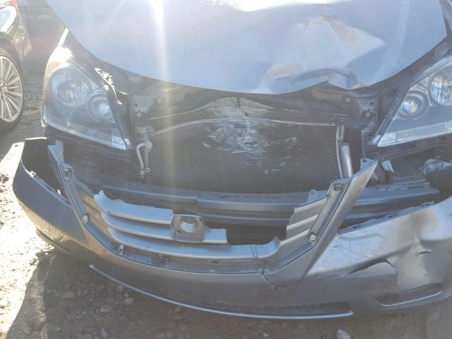 5FNRL38919B022185 - 2009 HONDA ODYSSEY TO SILVER photo 9