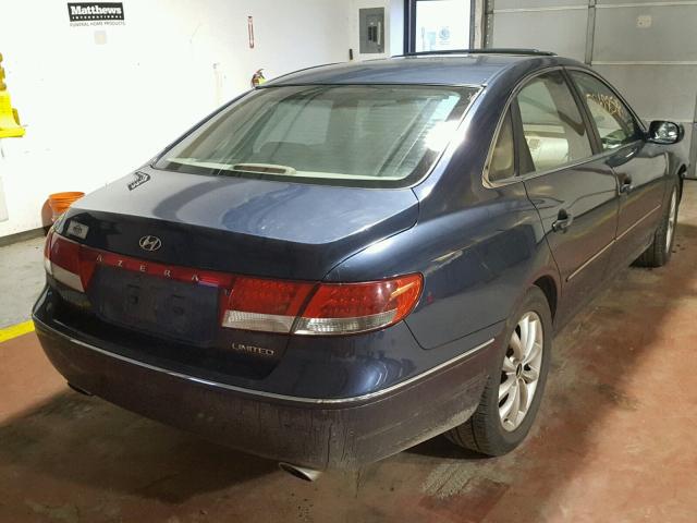 KMHFC46F56A133386 - 2006 HYUNDAI AZERA SE BLUE photo 4