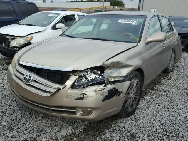 4T1BK36B06U078031 - 2006 TOYOTA AVALON XL GOLD photo 2