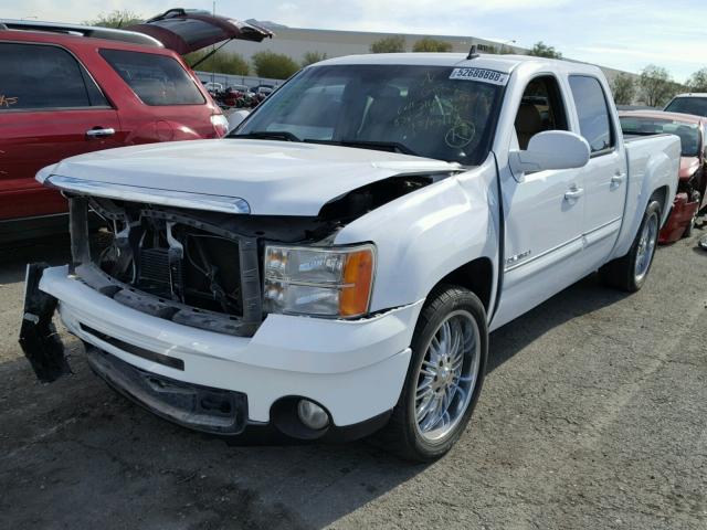 2GTEC638481142935 - 2008 GMC NEW SIERRA WHITE photo 2