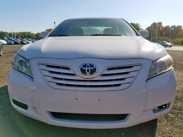 4T4BE46K19R076182 - 2009 TOYOTA CAMRY BASE WHITE photo 9