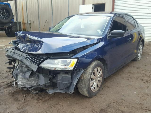 3VW2K7AJ0EM377559 - 2014 VOLKSWAGEN JETTA BASE BLUE photo 2