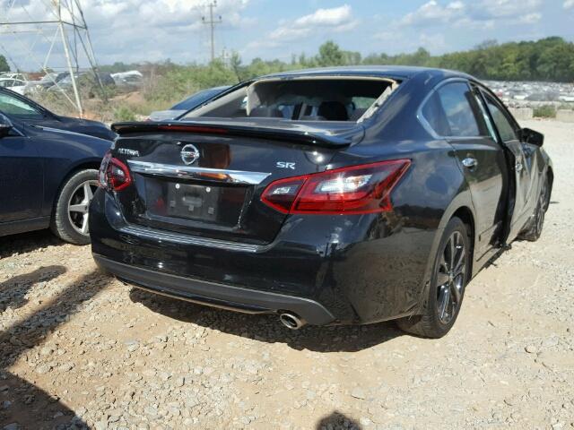 1N4AL3AP6HC172493 - 2017 NISSAN ALTIMA 2.5 BLACK photo 4