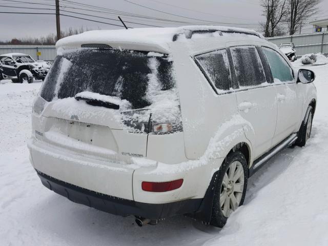 JA4JT3AW1DU001988 - 2013 MITSUBISHI OUTLANDER WHITE photo 4