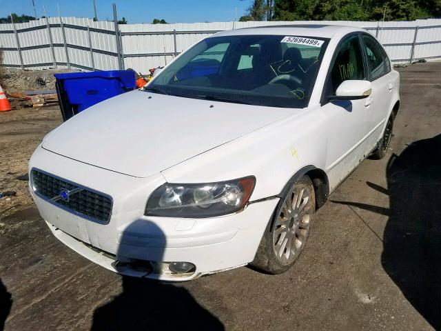 YV1MS382052087407 - 2005 VOLVO S40 2.4I WHITE photo 2