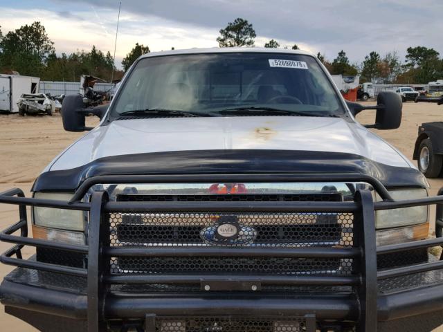 1FTSW31P44EA98804 - 2004 FORD F350 SRW S WHITE photo 9